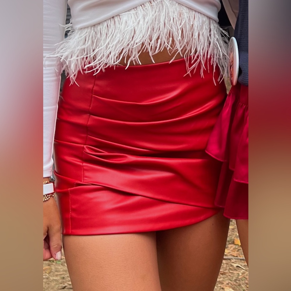 Red leather Zara skirt